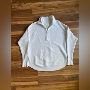 Offline by Aerie Oversized White Ribbed Pull Over Sweater Size Med